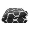 Vetbed - csúszásmentes kutyafekhely – fekete geometrikus minta