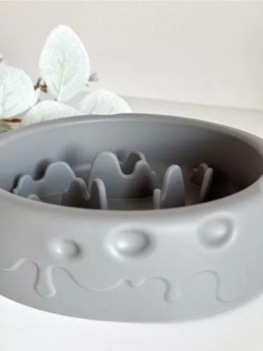 Moon Slow Bowl – Lassító etetőtál kutyáknak és macskáknak purple